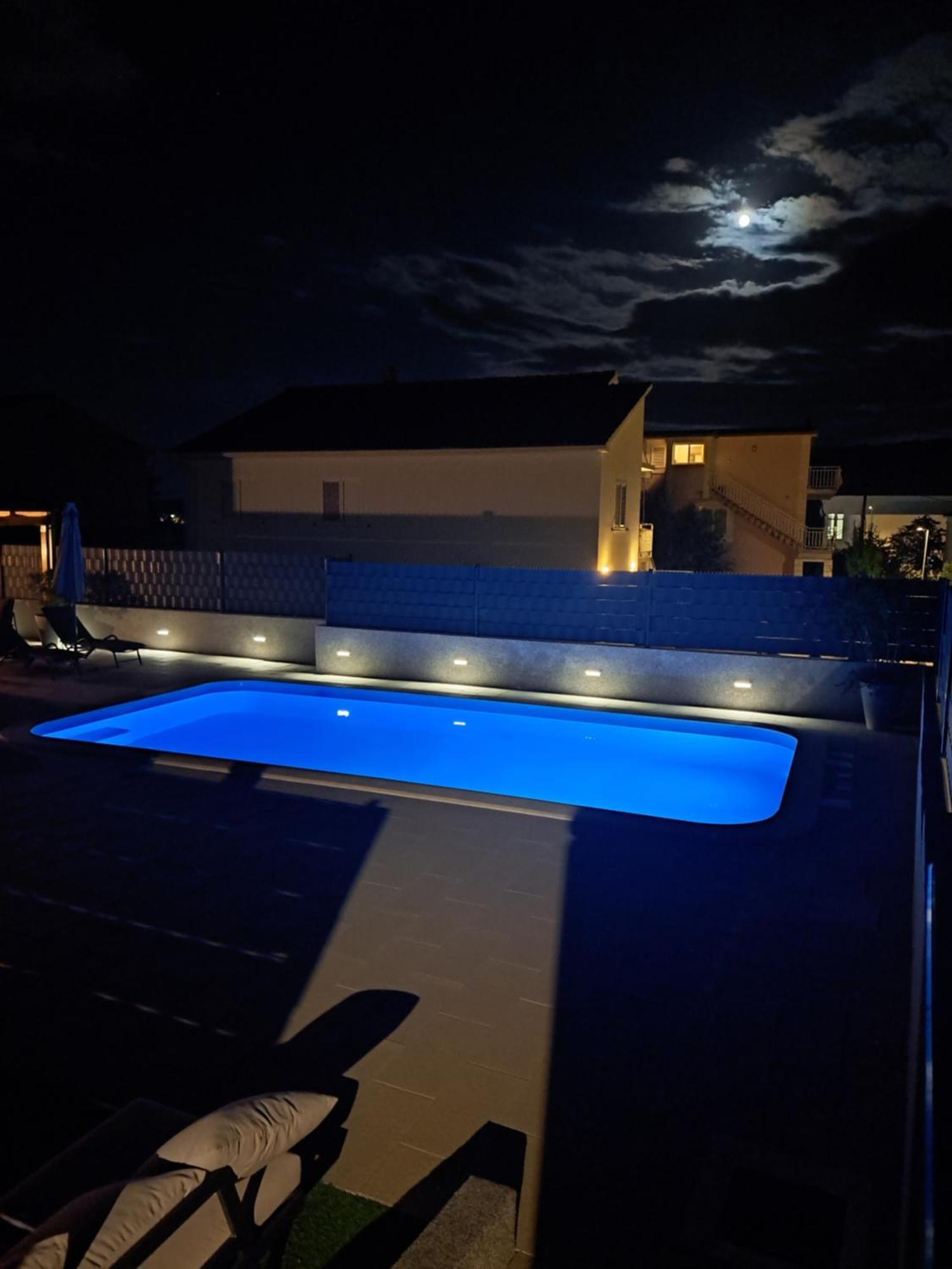 Villa Apartment Aa 2 トロギール エクステリア 写真