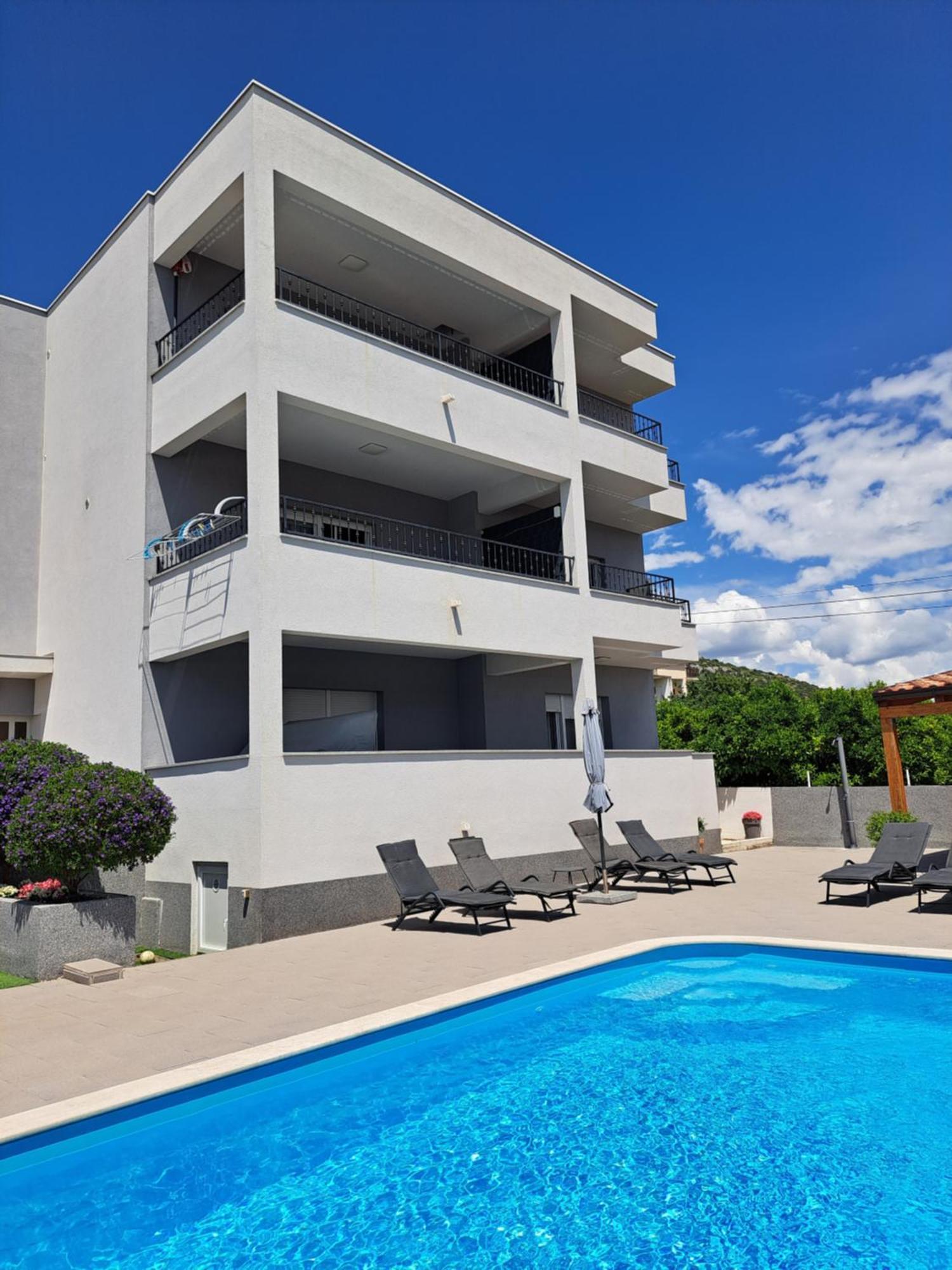 Villa Apartment Aa 2 トロギール エクステリア 写真