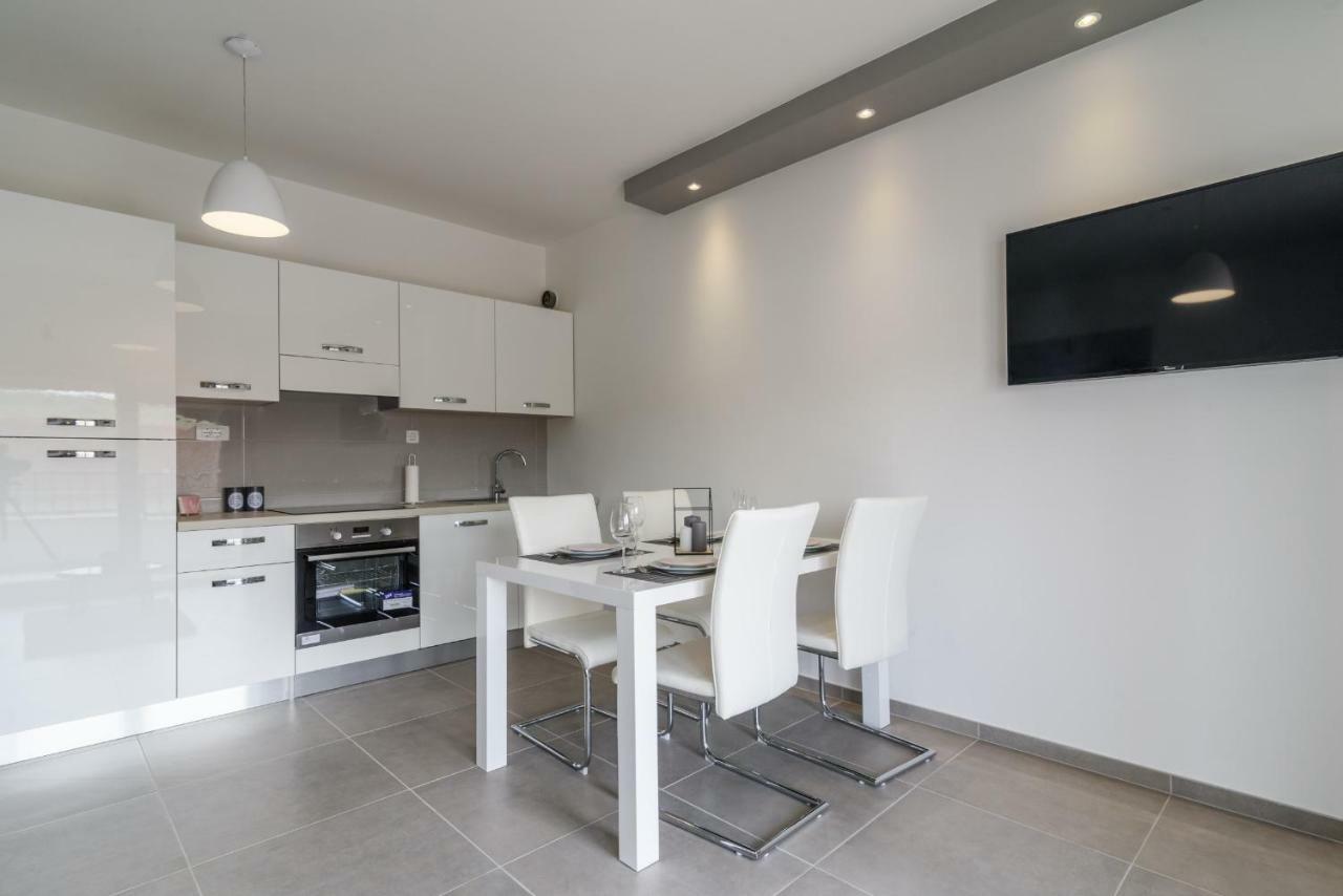 Villa Apartment Aa 2 トロギール エクステリア 写真