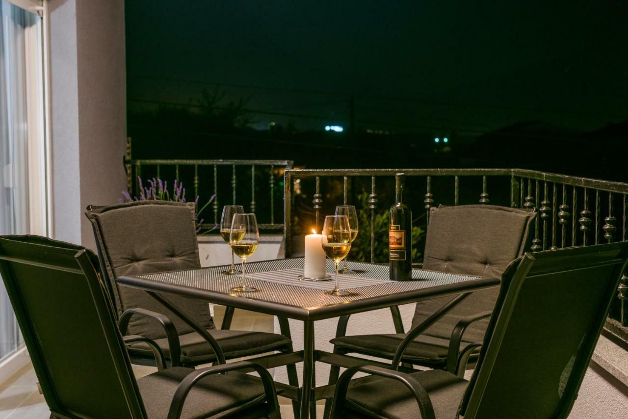 Villa Apartment Aa 2 トロギール エクステリア 写真