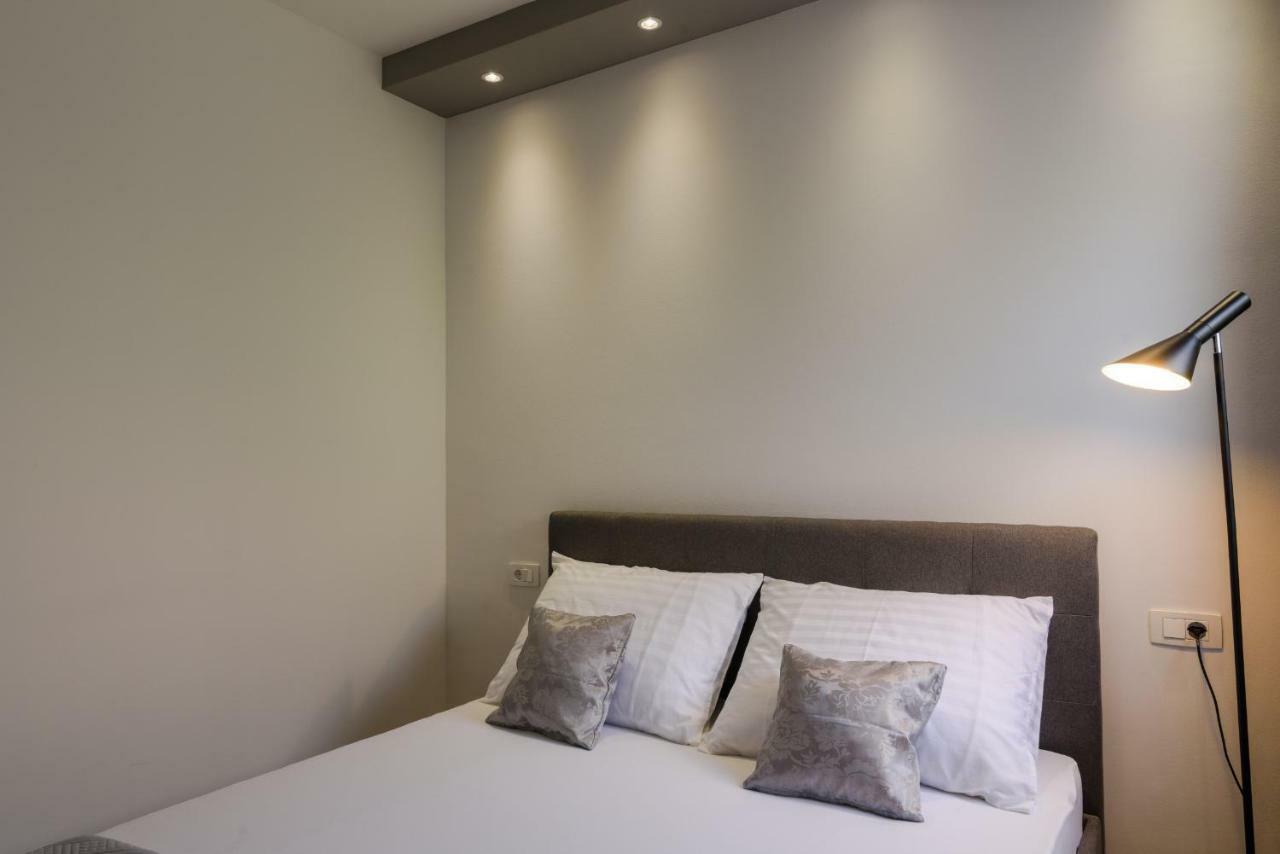 Villa Apartment Aa 2 トロギール エクステリア 写真