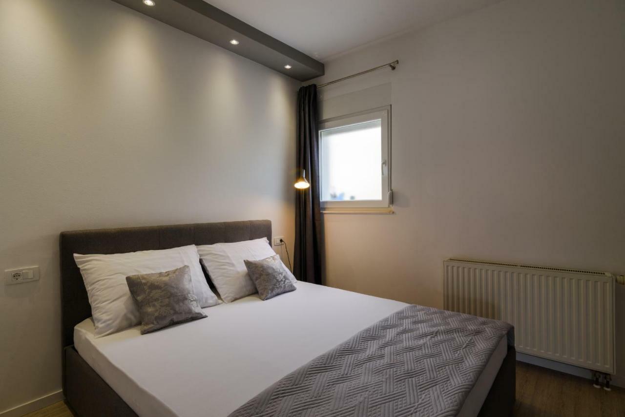 Villa Apartment Aa 2 トロギール エクステリア 写真