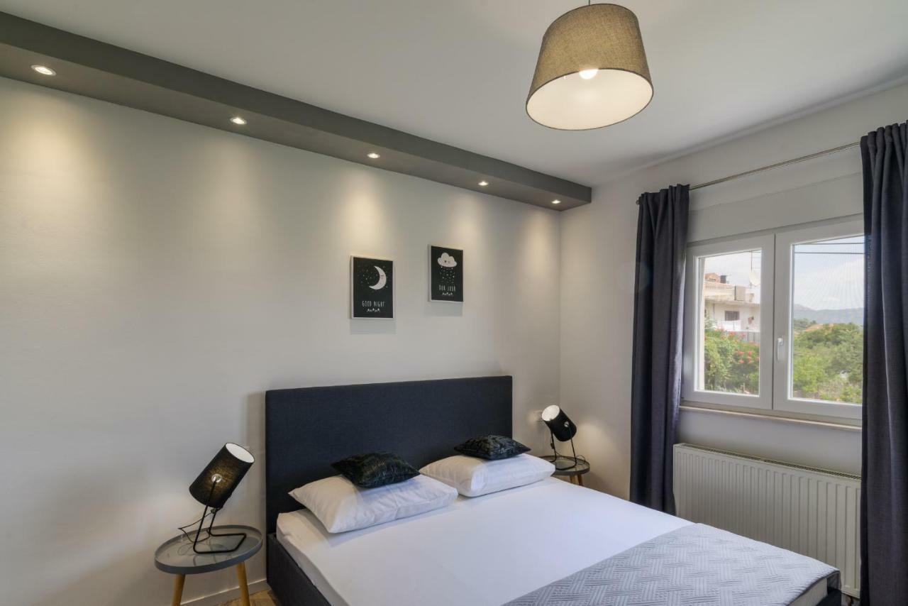Villa Apartment Aa 2 トロギール エクステリア 写真